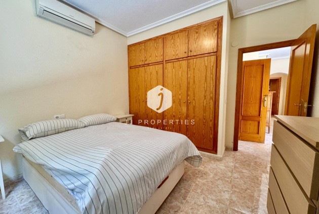 D'occasion - Villa -
Dolores - Cmno. Escorredor