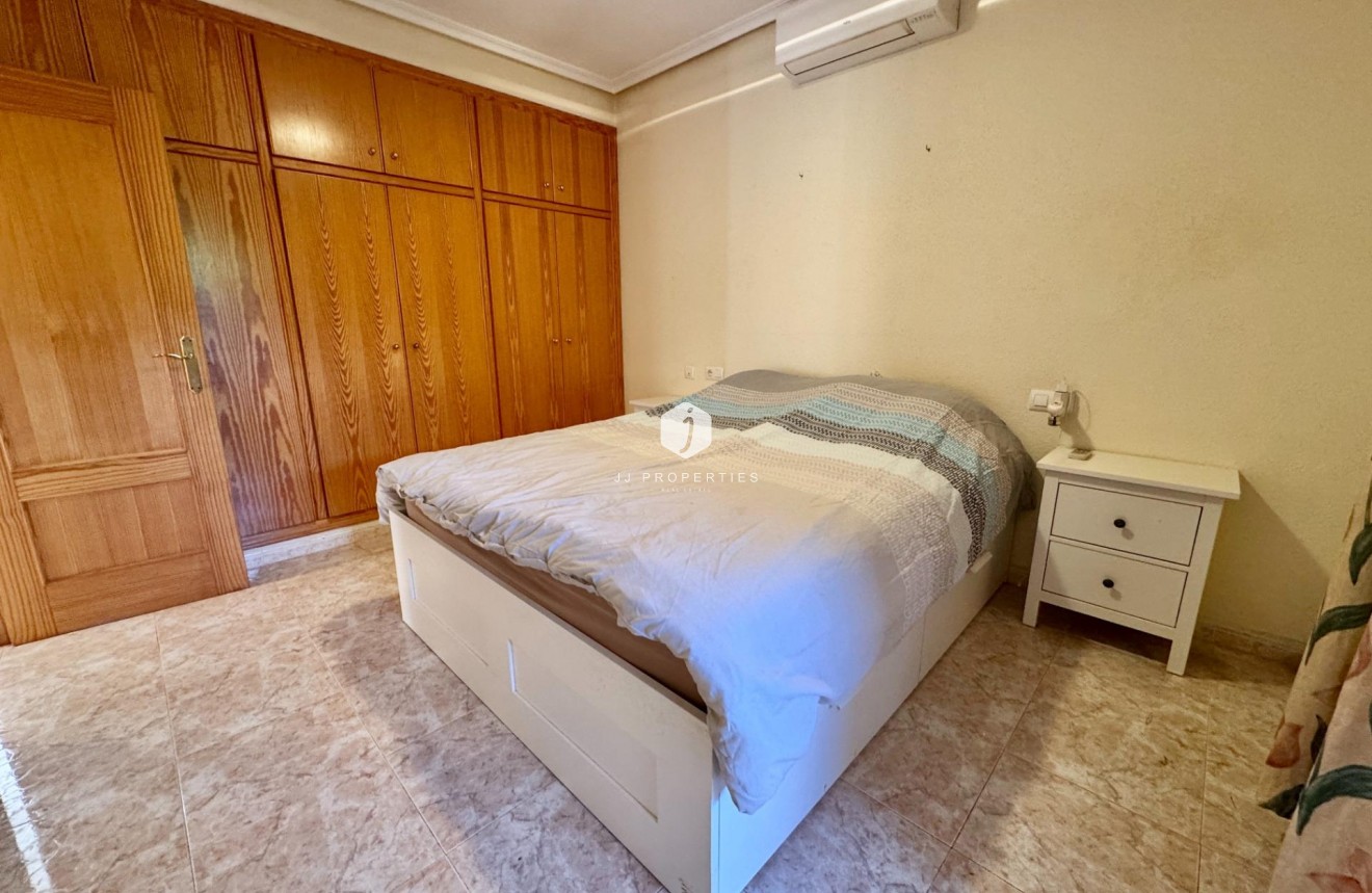 D'occasion - Villa -
Dolores - Cmno. Escorredor