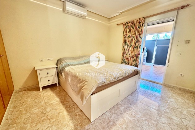 D'occasion - Villa -
Dolores - Cmno. Escorredor