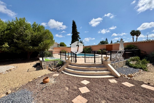 D'occasion - Villa -
Dolores - Cmno. Escorredor