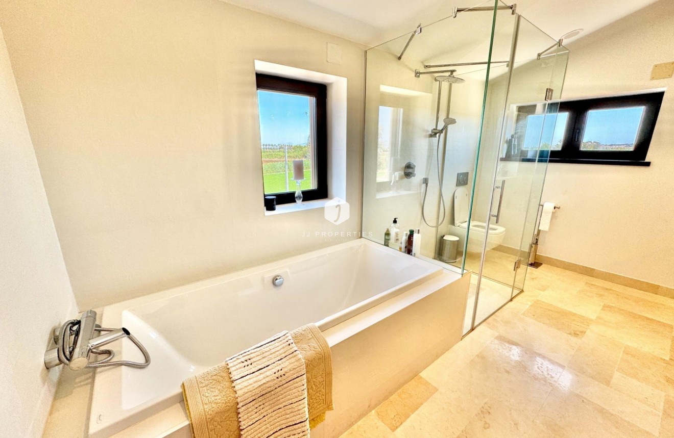 Resale - Villa -
Dolores - Comunidad Valenciana