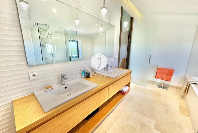 Resale - Villa -
Dolores - Comunidad Valenciana