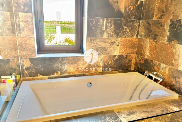 Resale - Villa -
Dolores - Comunidad Valenciana