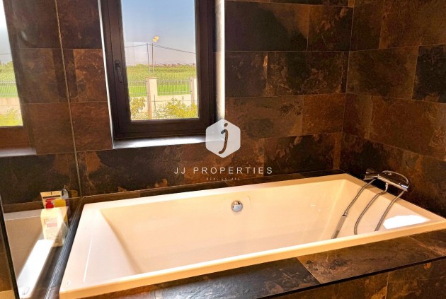 Resale - Villa -
Dolores - Comunidad Valenciana