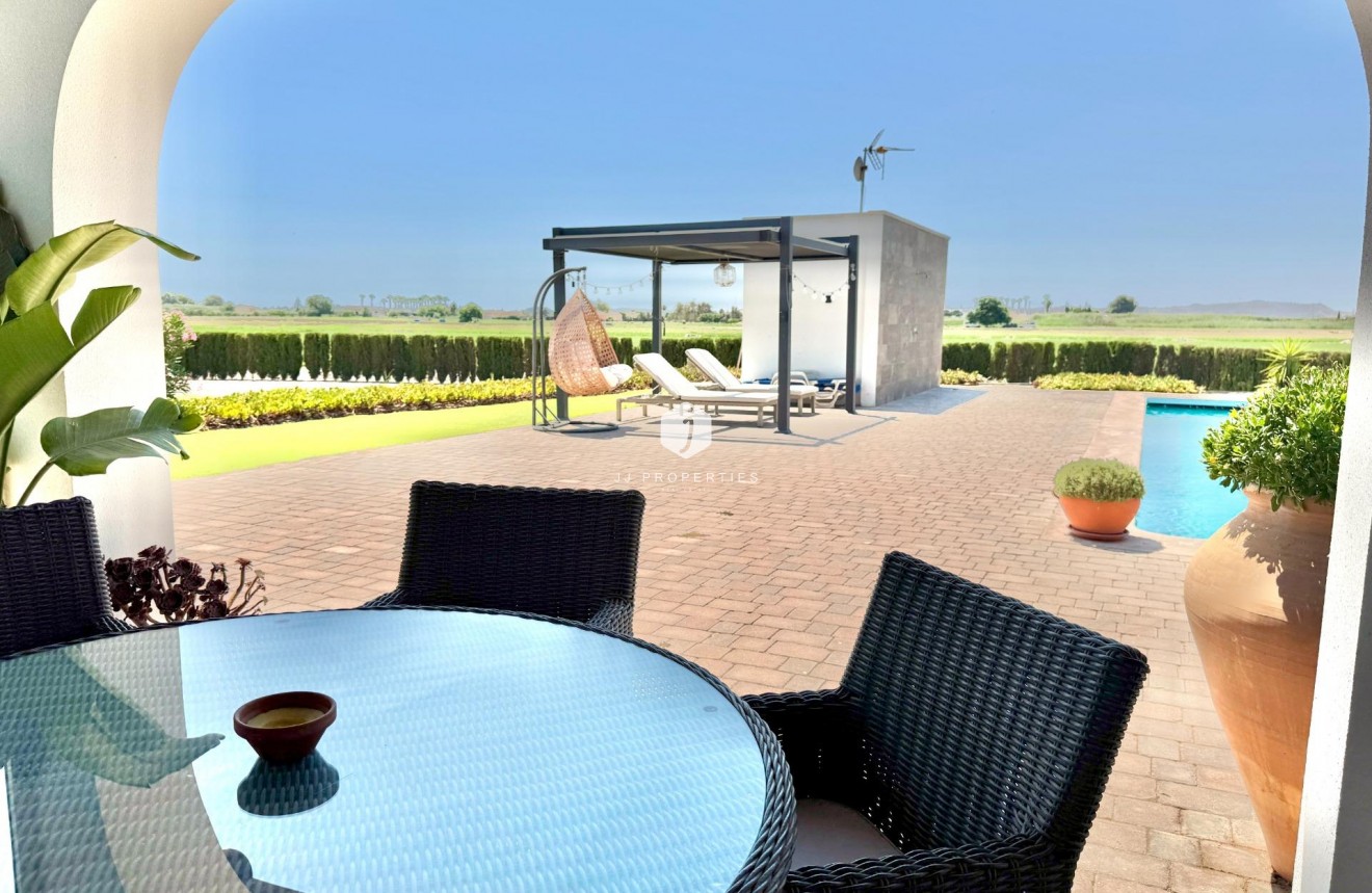 Resale - Villa -
Dolores - Comunidad Valenciana