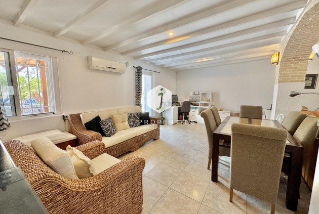 Resale - Villa -
Dolores - Comunidad Valenciana