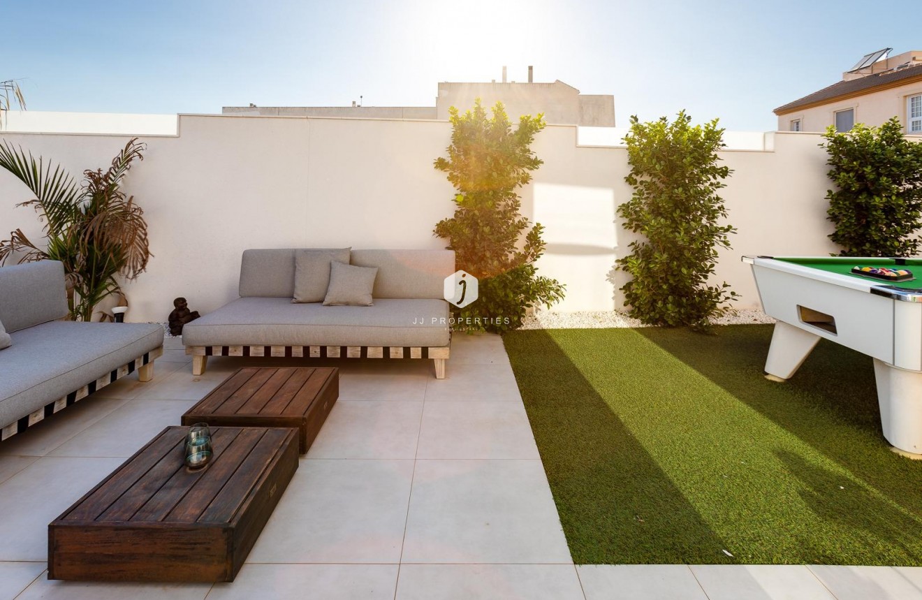 Obra nueva - Villa -
Pilar de la Horadada