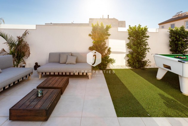 Obra nueva - Villa -
Pilar de la Horadada