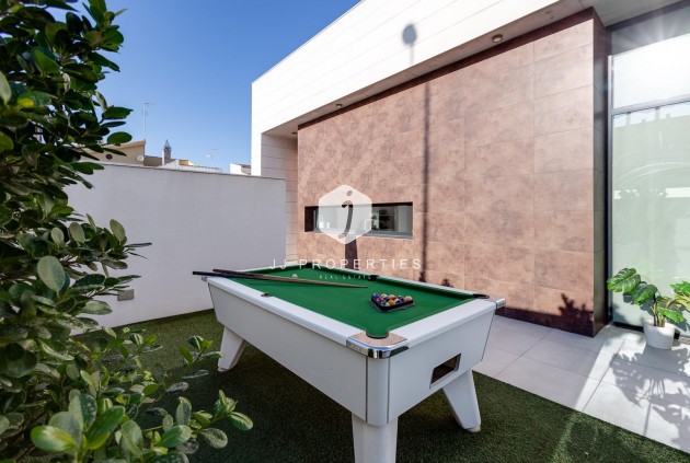 Obra nueva - Villa -
Pilar de la Horadada