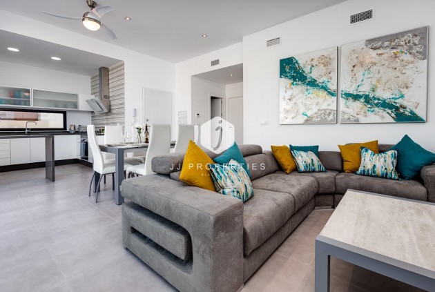 Obra nueva - Villa -
Pilar de la Horadada