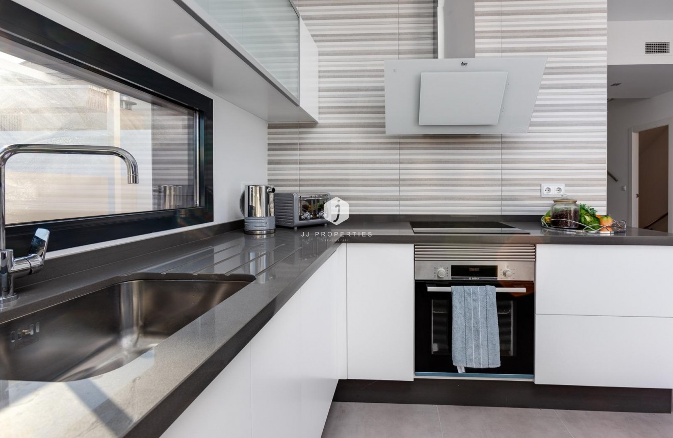 Obra nueva - Villa -
Pilar de la Horadada