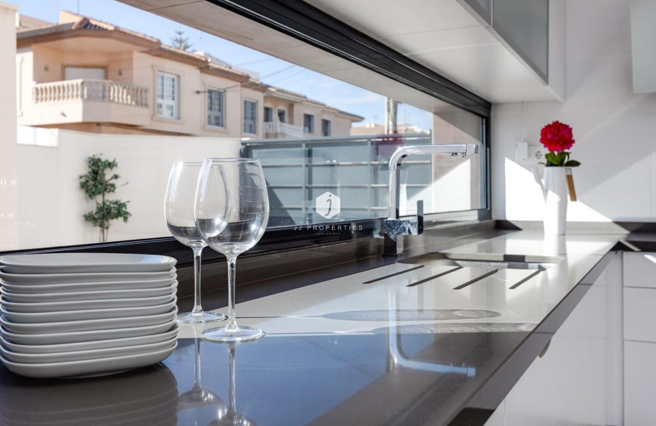 Obra nueva - Villa -
Pilar de la Horadada