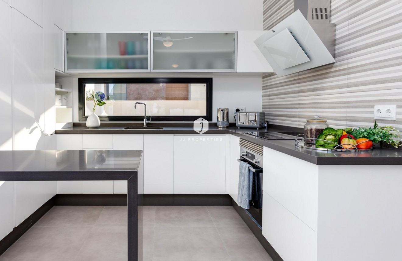 Obra nueva - Villa -
Pilar de la Horadada