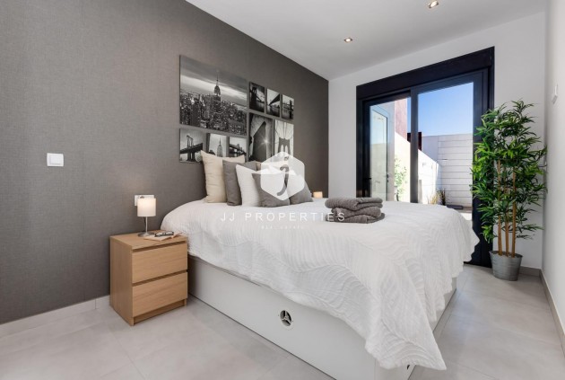 Obra nueva - Villa -
Pilar de la Horadada