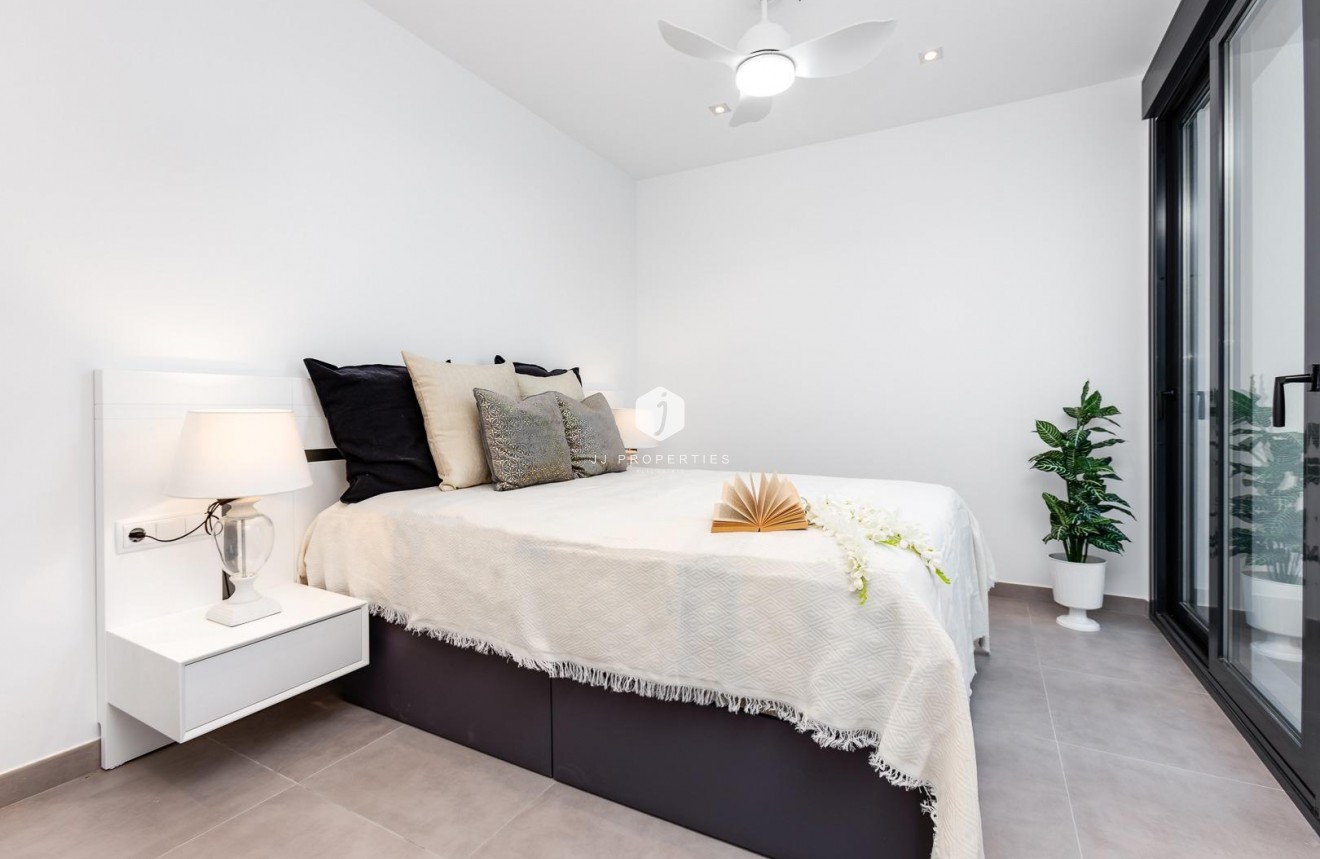 Obra nueva - Villa -
Pilar de la Horadada