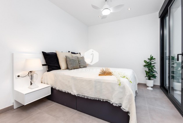 Obra nueva - Villa -
Pilar de la Horadada