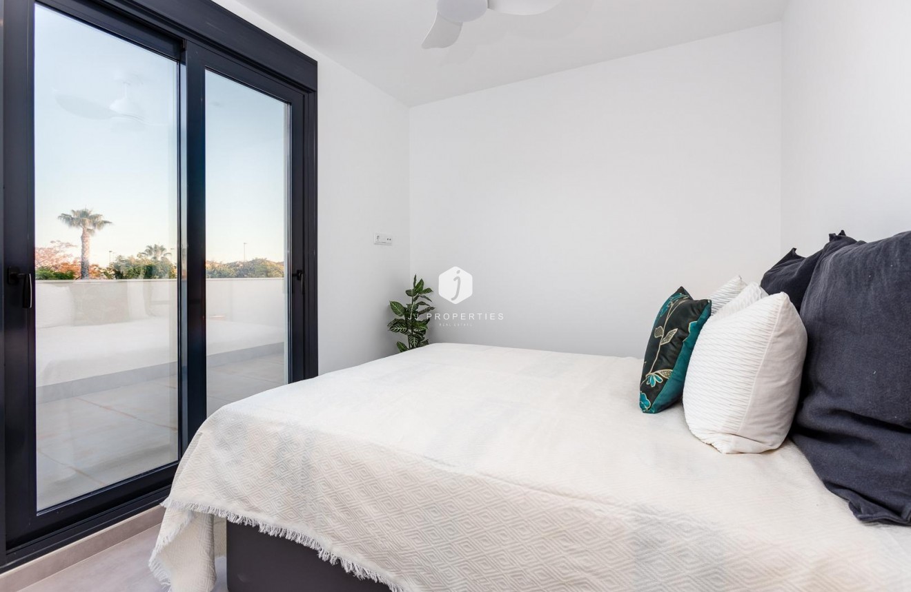 Obra nueva - Villa -
Pilar de la Horadada