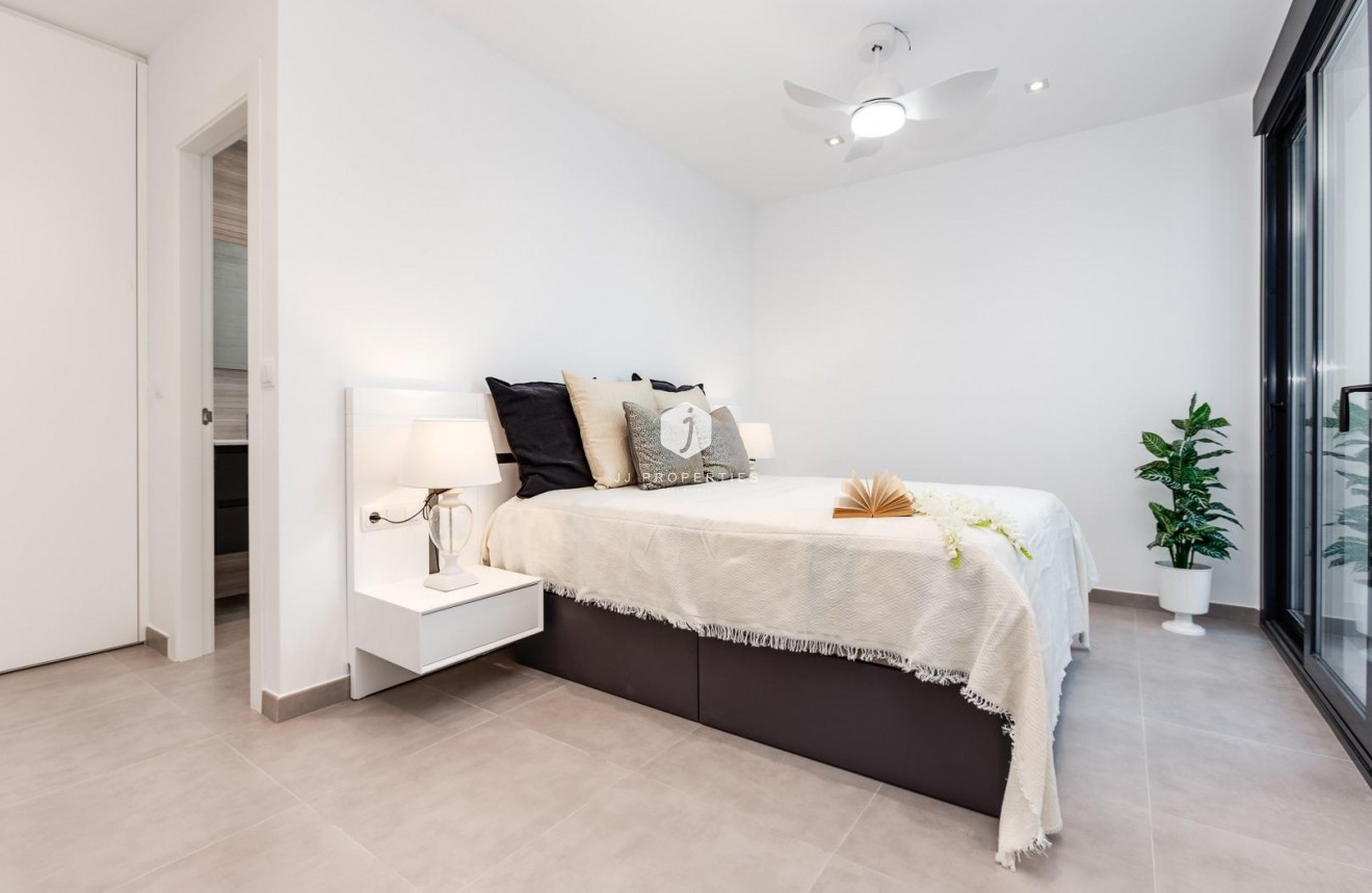 Obra nueva - Villa -
Pilar de la Horadada