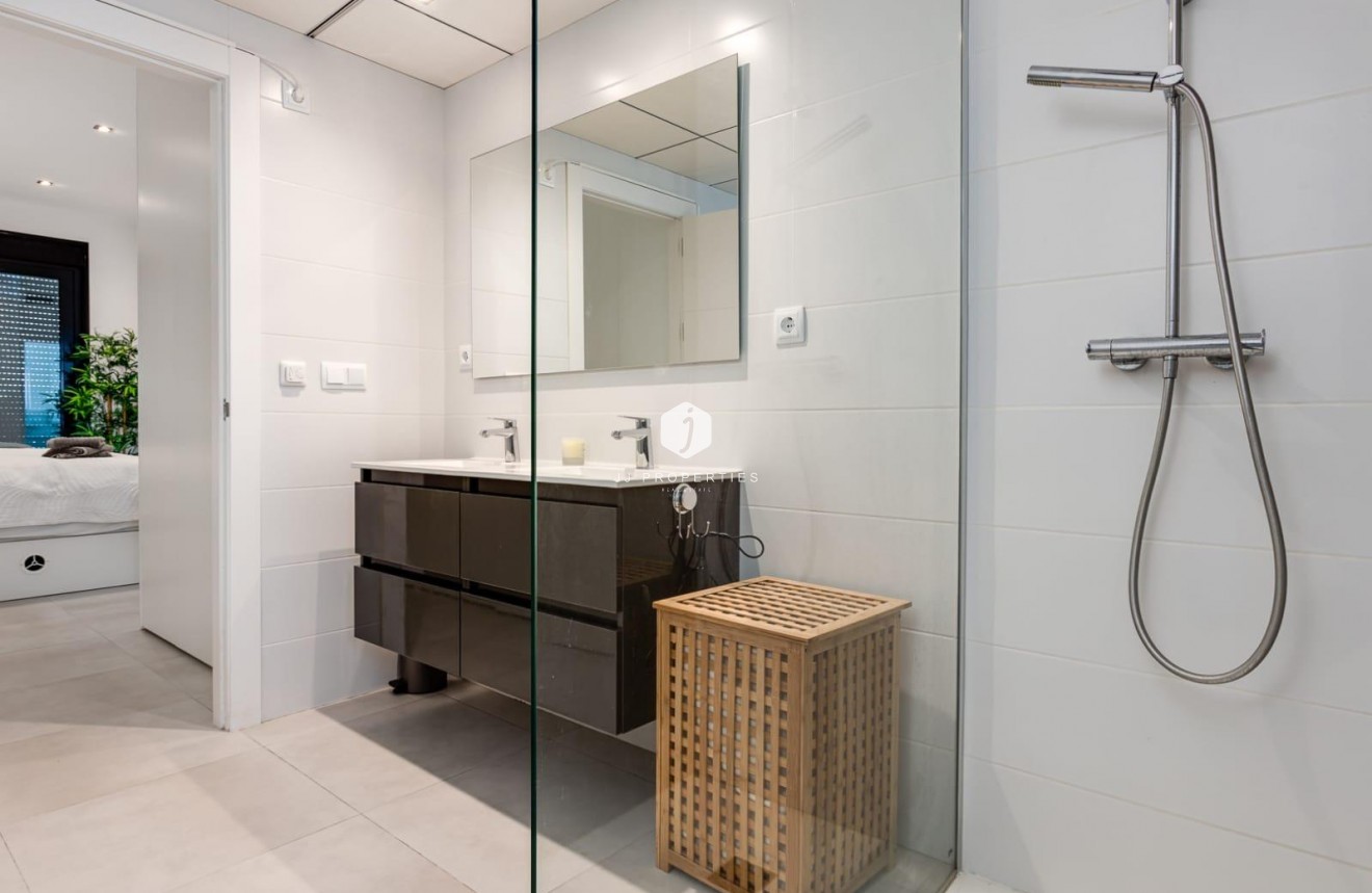 Obra nueva - Villa -
Pilar de la Horadada