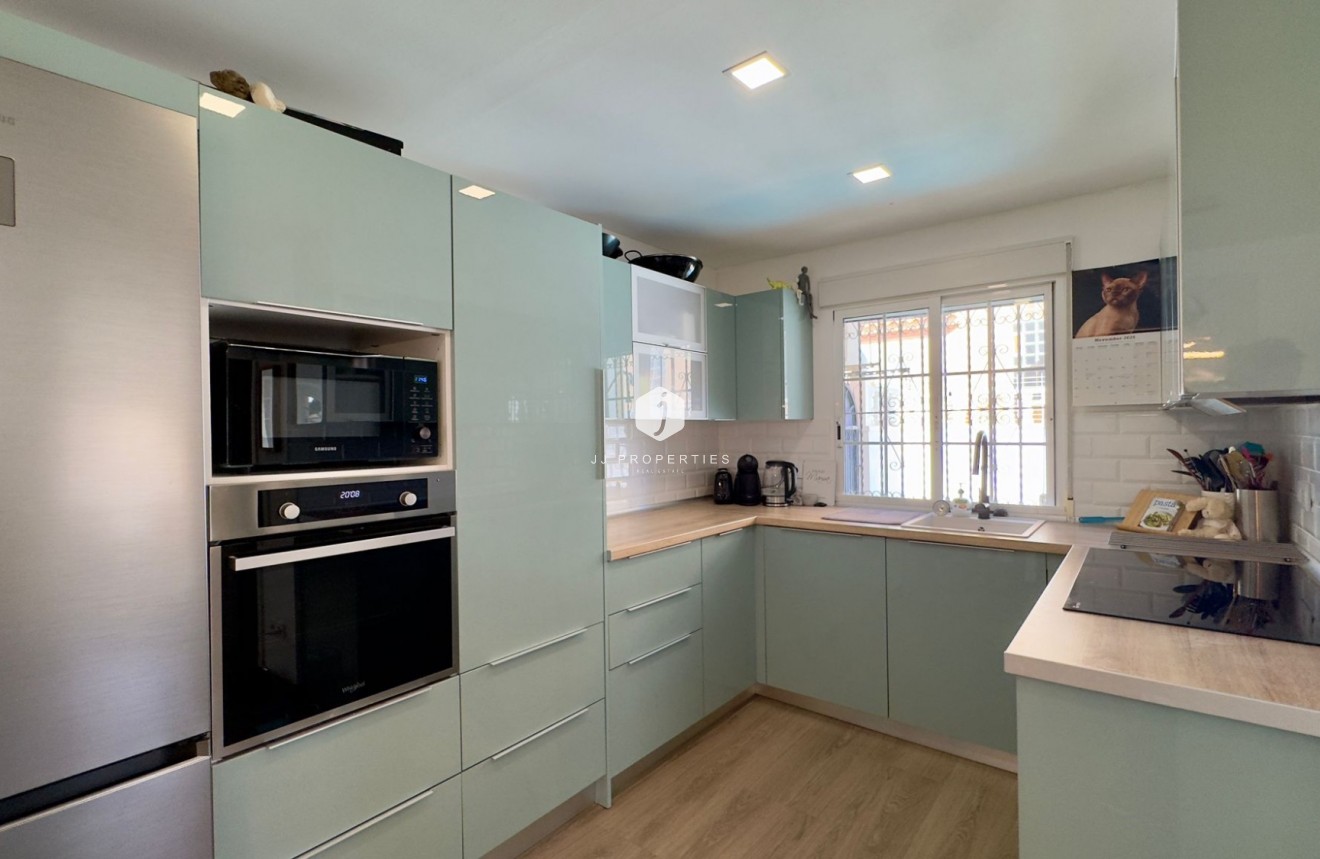 D'occasion - Villa -
Orihuela Costa - Costa Blanca