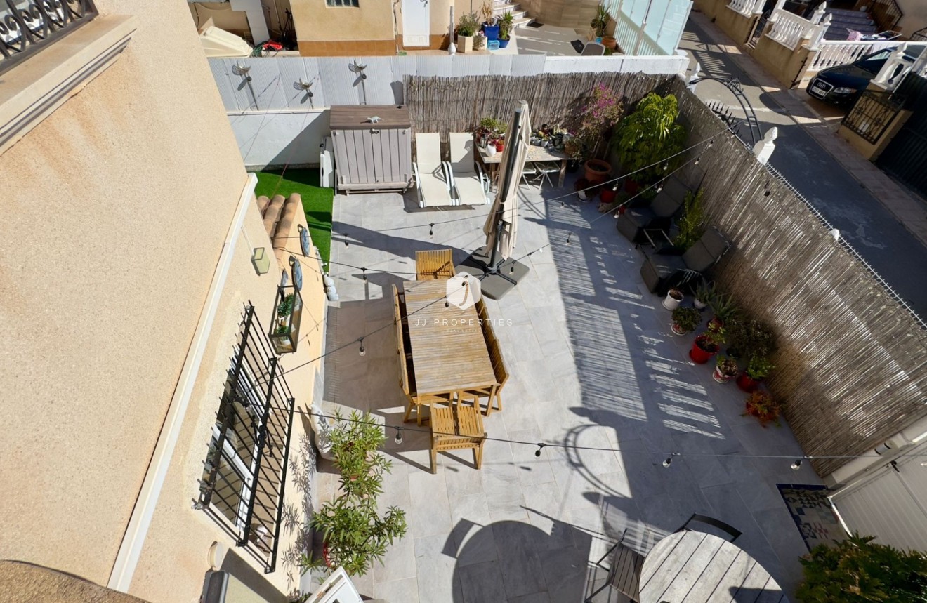 D'occasion - Villa -
Orihuela Costa - Costa Blanca