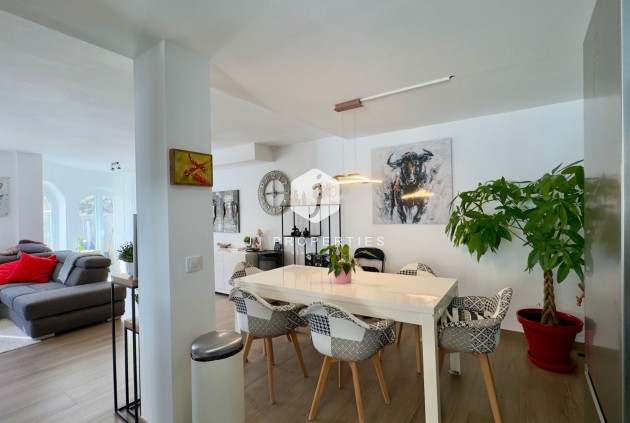 D'occasion - Villa -
Orihuela Costa - Costa Blanca