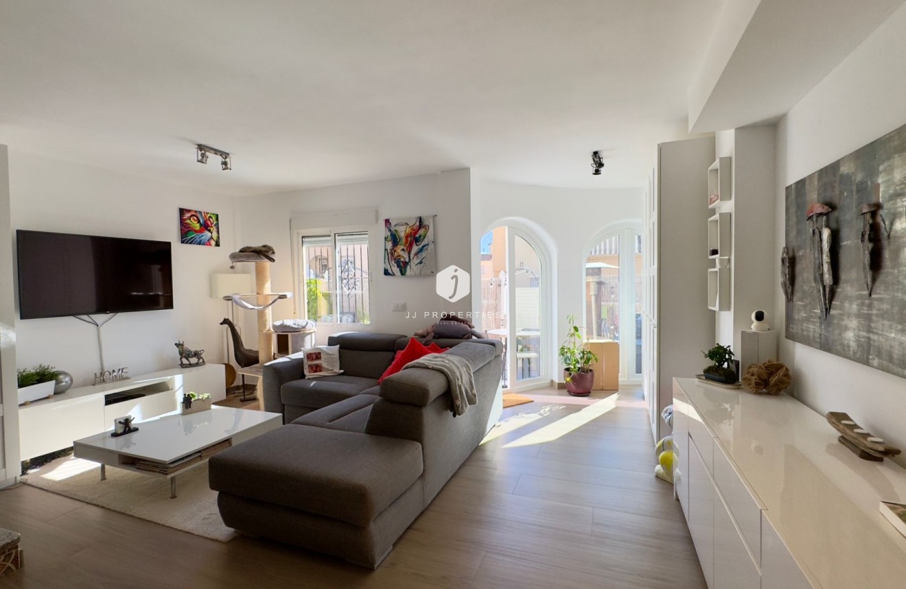 D'occasion - Villa -
Orihuela Costa - Costa Blanca