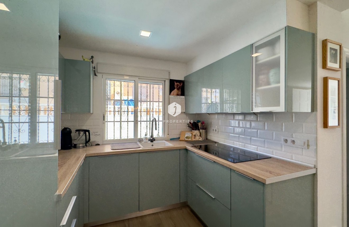 D'occasion - Villa -
Orihuela Costa - Costa Blanca