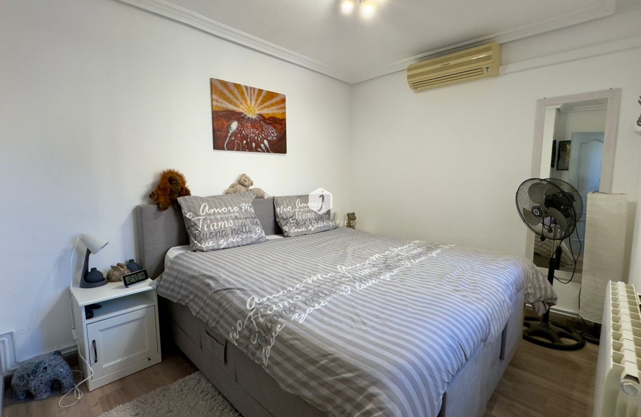 D'occasion - Villa -
Orihuela Costa - Costa Blanca