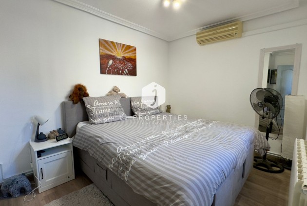 D'occasion - Villa -
Orihuela Costa - Costa Blanca