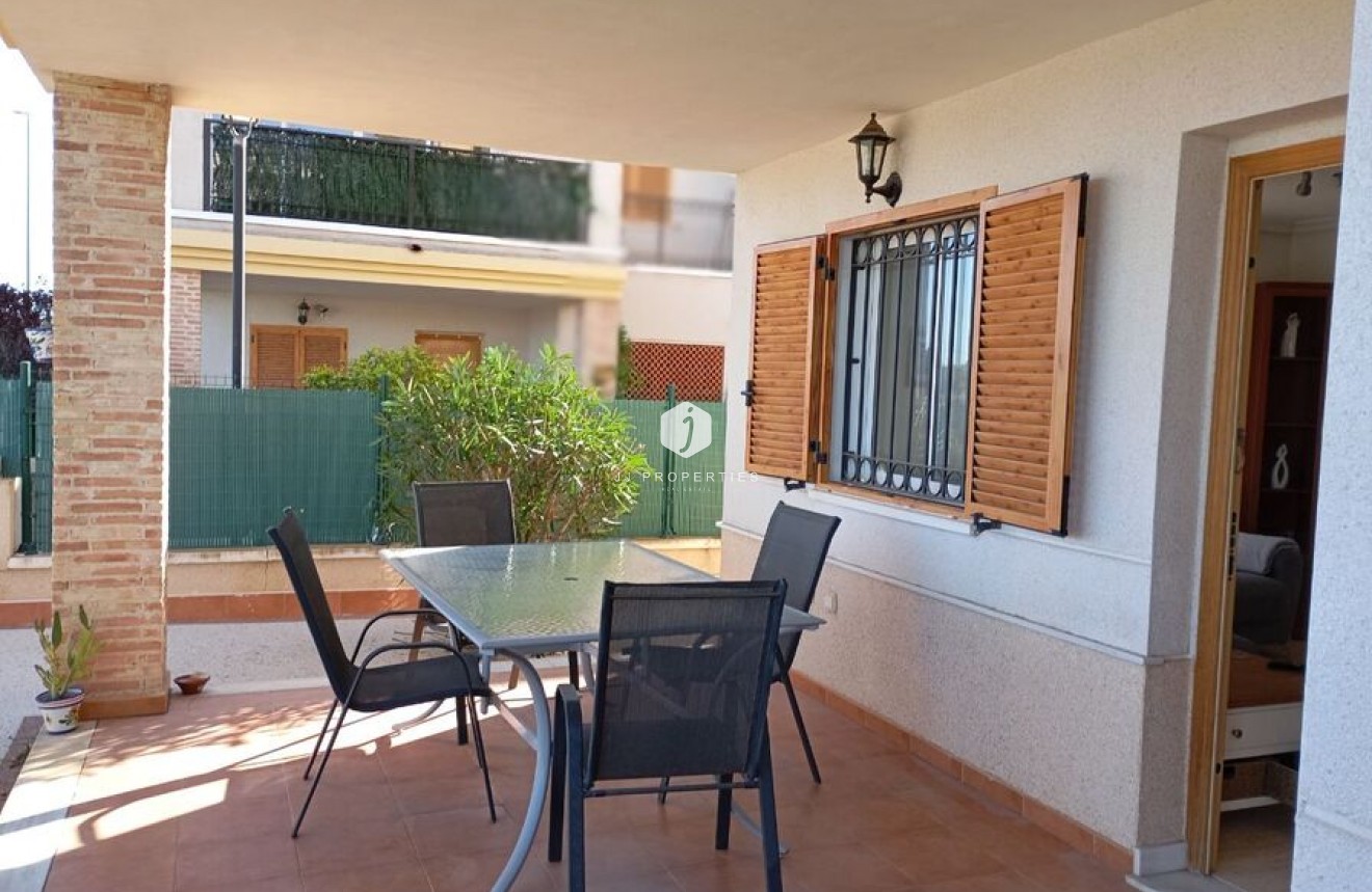 D'occasion - Villa -
Daya Vieja - Costa Blanca