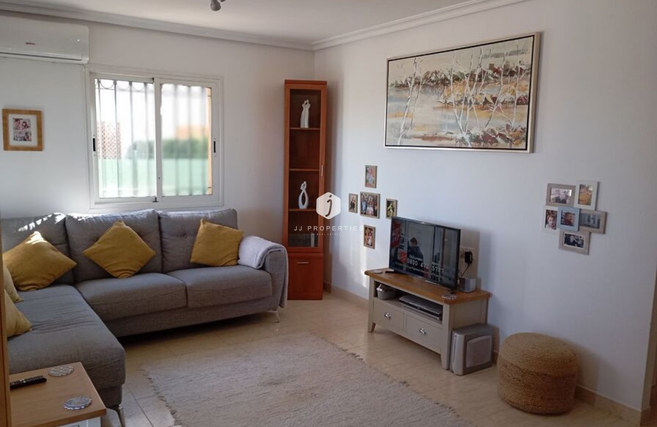 D'occasion - Villa -
Daya Vieja - Costa Blanca