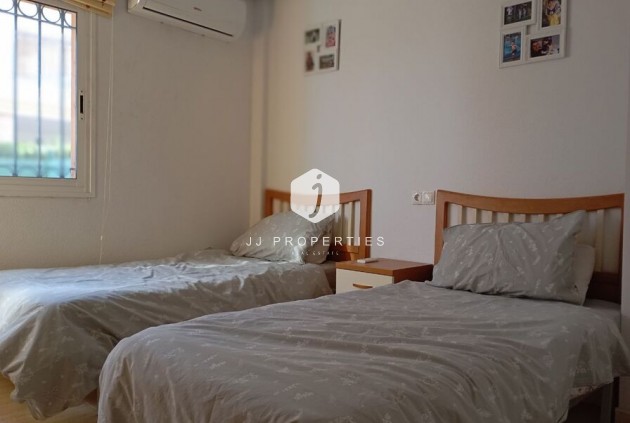 D'occasion - Villa -
Daya Vieja - Costa Blanca