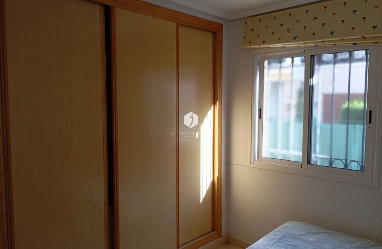 D'occasion - Villa -
Daya Vieja - Costa Blanca