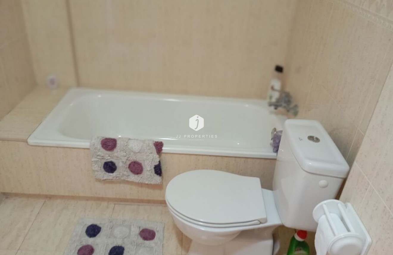 D'occasion - Villa -
Daya Vieja - Costa Blanca