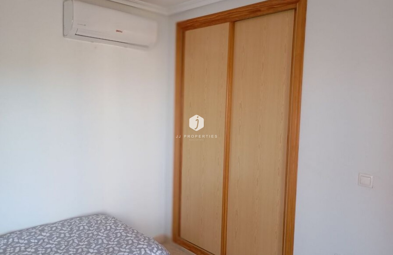 D'occasion - Villa -
Daya Vieja - Costa Blanca