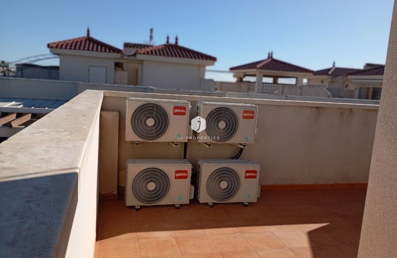 D'occasion - Villa -
Daya Vieja - Costa Blanca