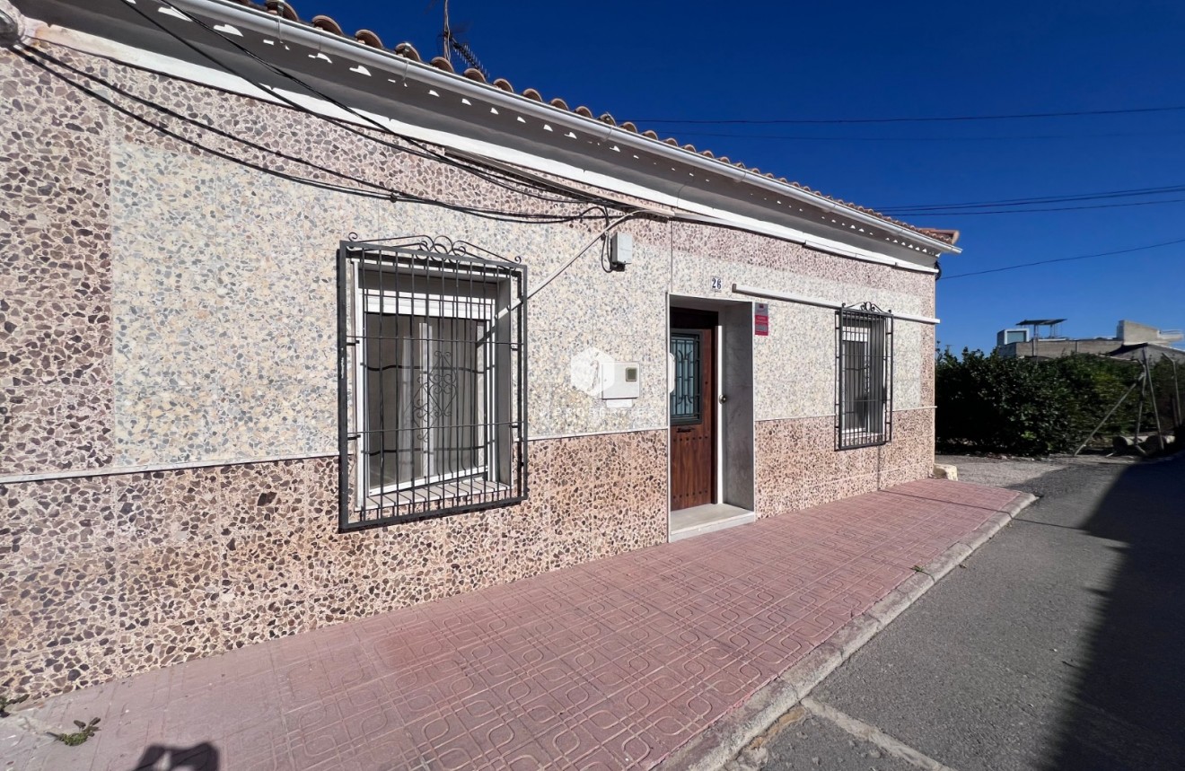 D'occasion - Villa -
Benejúzar - Inland