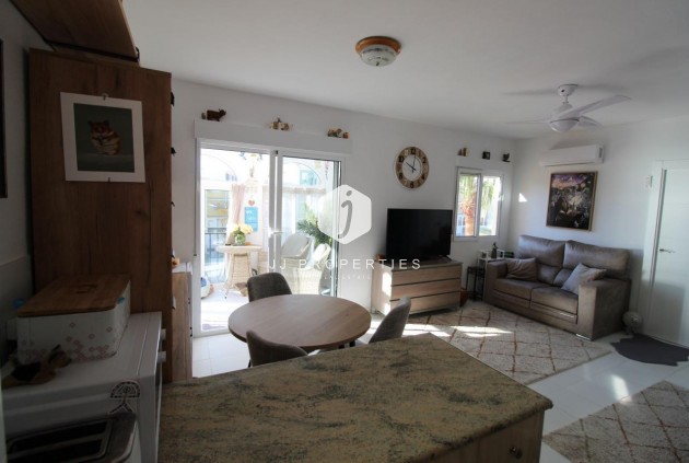 D'occasion - Appartement -
Torrevieja - Costa Blanca