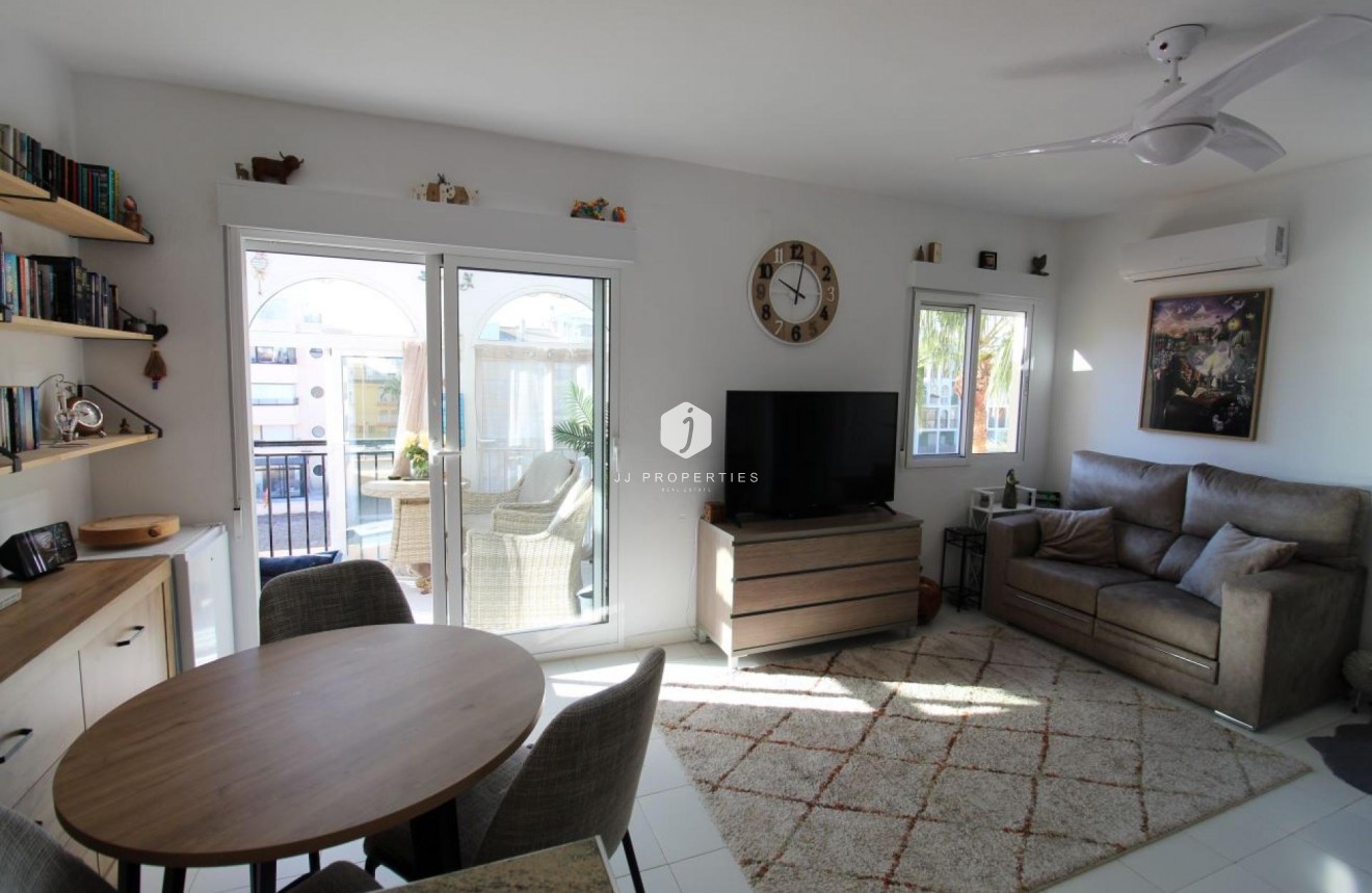 D'occasion - Appartement -
Torrevieja - Costa Blanca