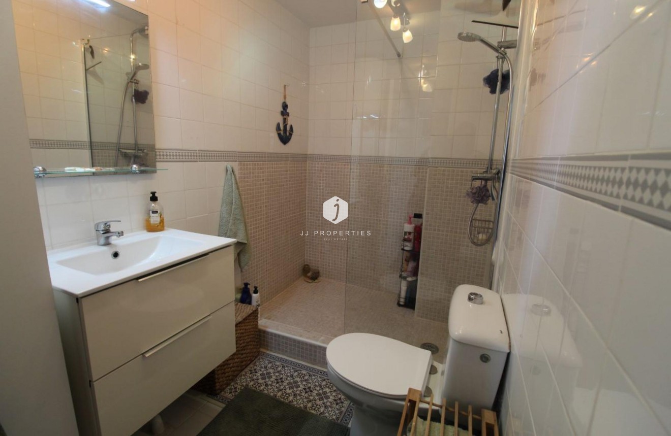 D'occasion - Appartement -
Torrevieja - Costa Blanca