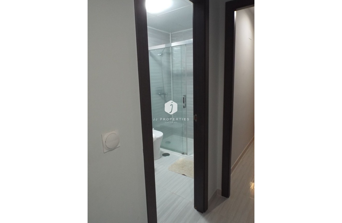 D'occasion - Attique -
Punta Prima - Costa Blanca