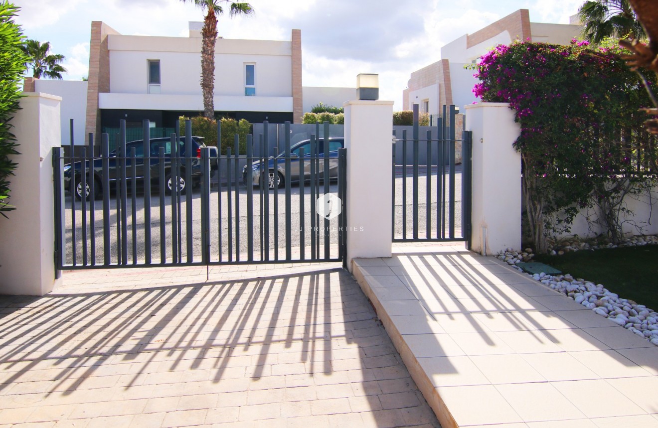 D'occasion - Chalet -
Algorfa - Inland