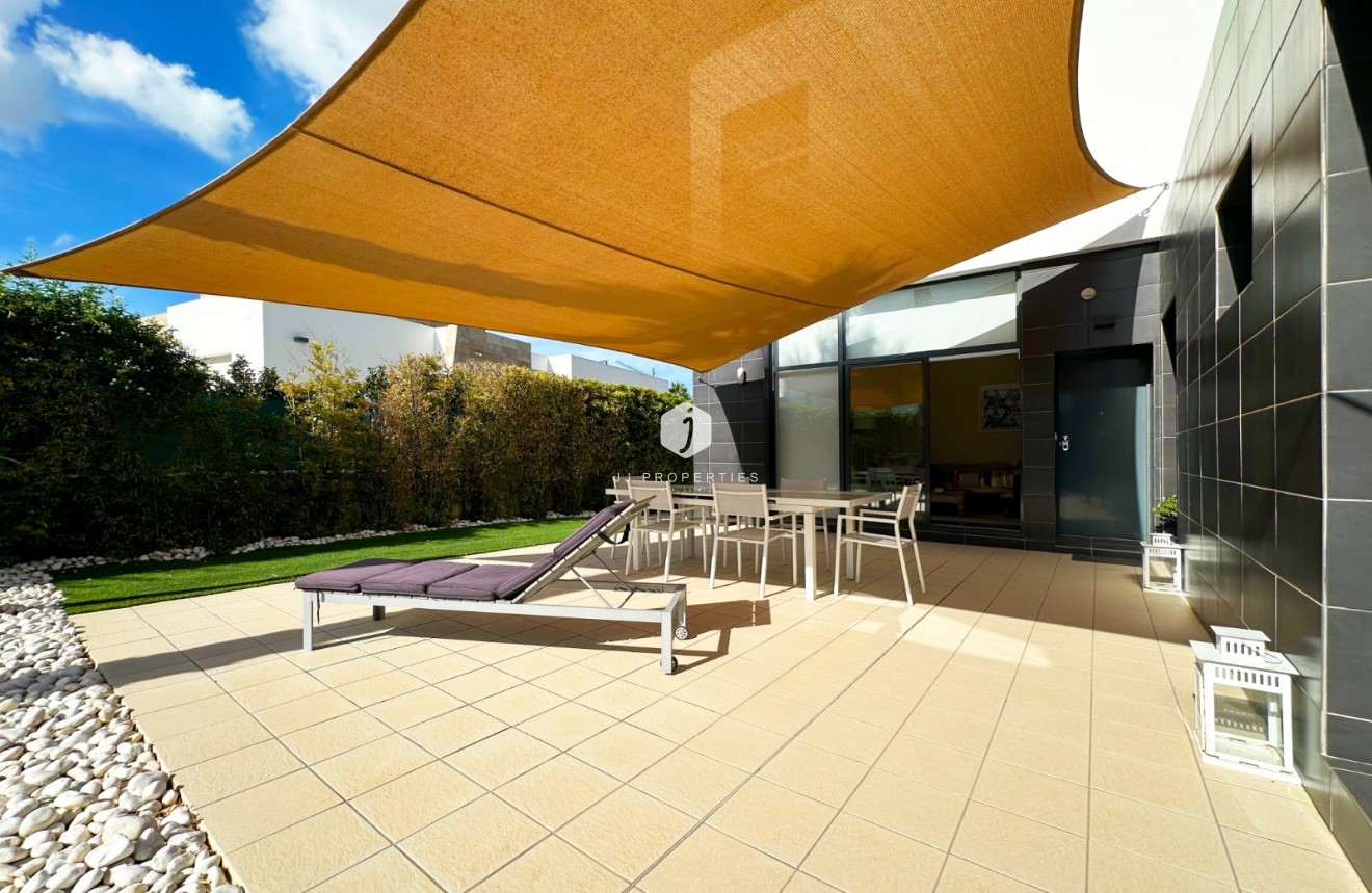 D'occasion - Chalet -
Algorfa - Inland