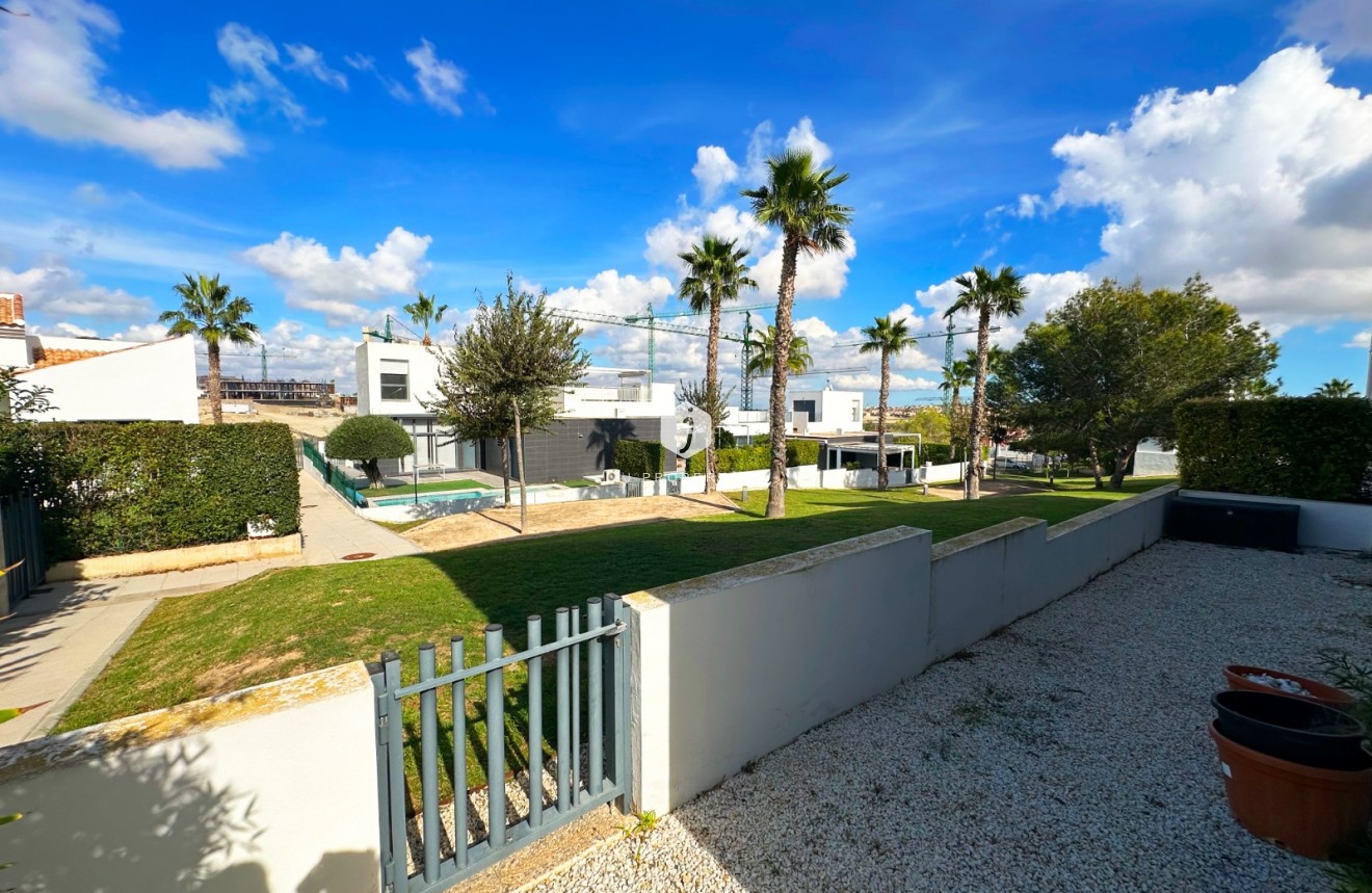 D'occasion - Chalet -
Algorfa - Inland