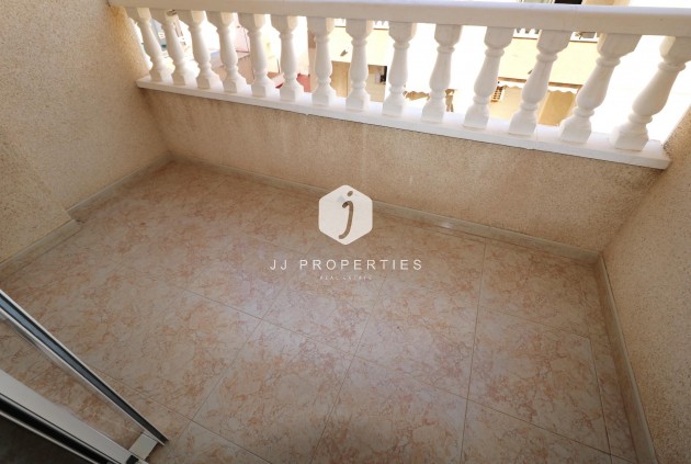 D'occasion - Appartement -
Torrevieja - Acequion