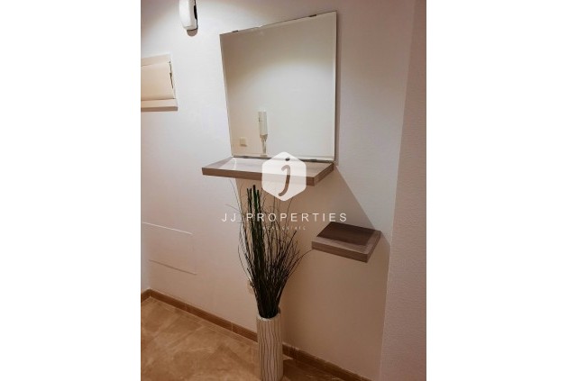 Tweedehands - Appartement / flat -
Almoradí - Colegio Canales Y Martinez