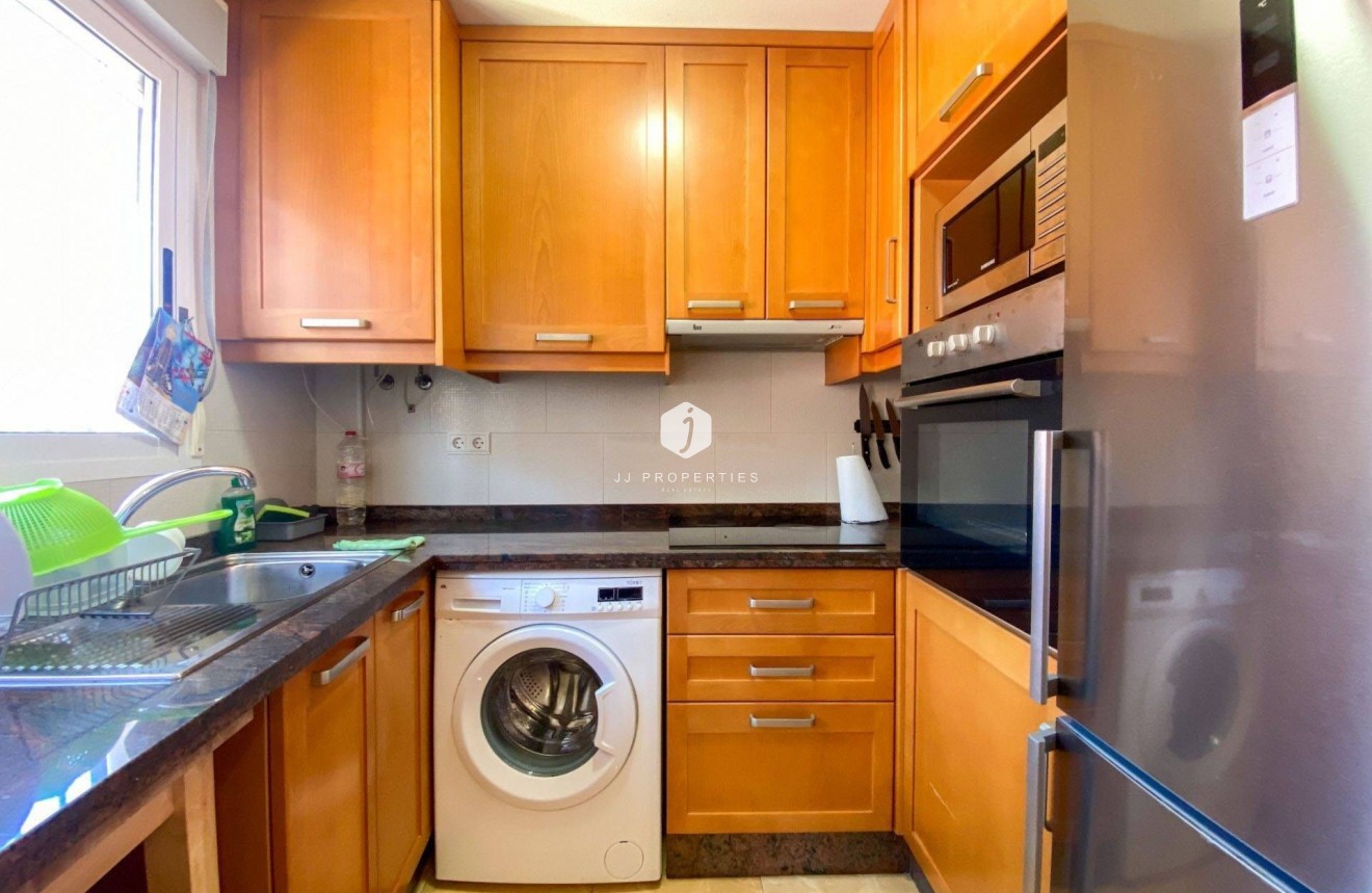 Tweedehands - Appartement / flat -
Almoradí - Colegio Canales Y Martinez