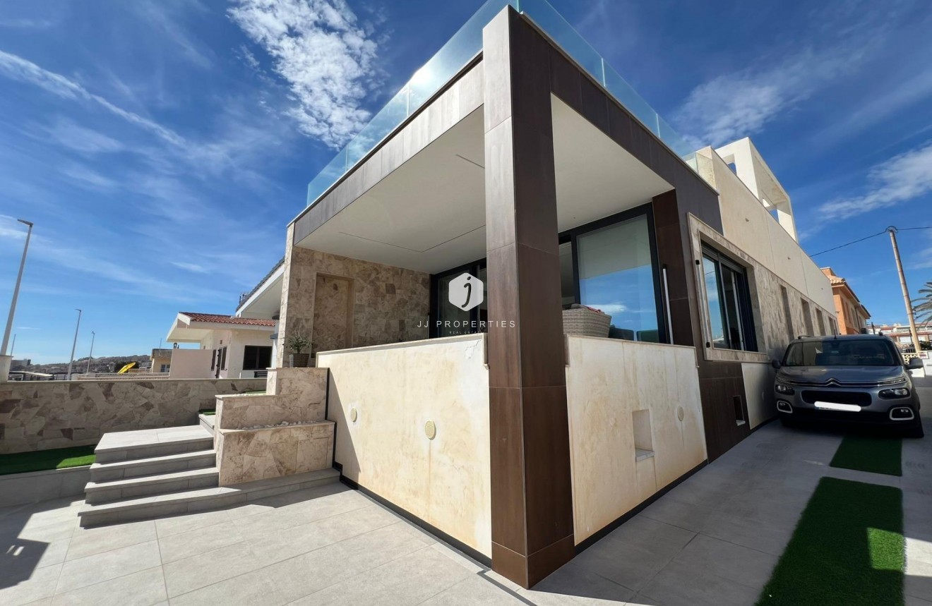 D'occasion - Villa -
Torrevieja - La Mata