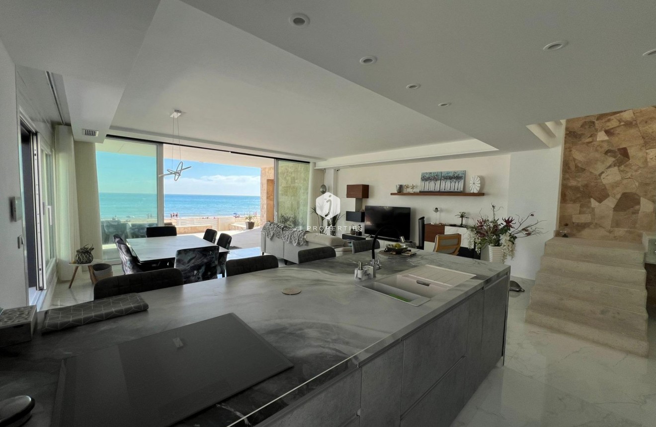 D'occasion - Villa -
Torrevieja - La Mata